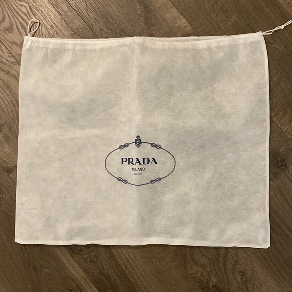 New Prada handbag with top handle and strap - Picture 6 of 8